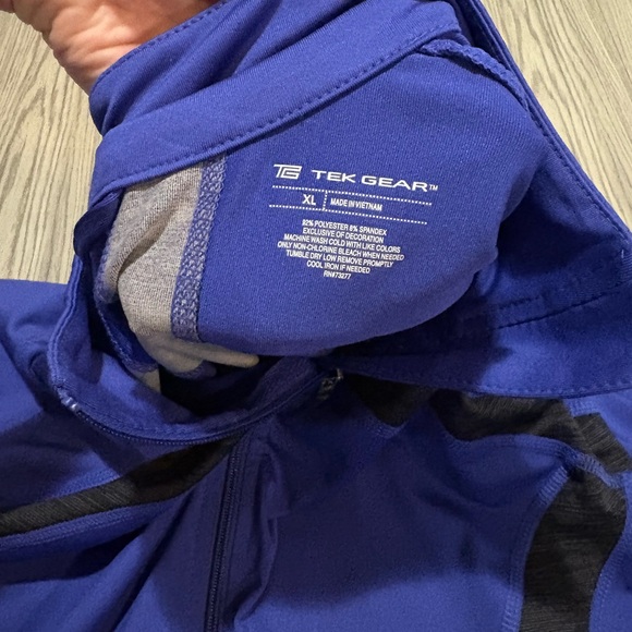 Tek Gear Zip Up Jacket Size XL NWT - Picture 4 of 5